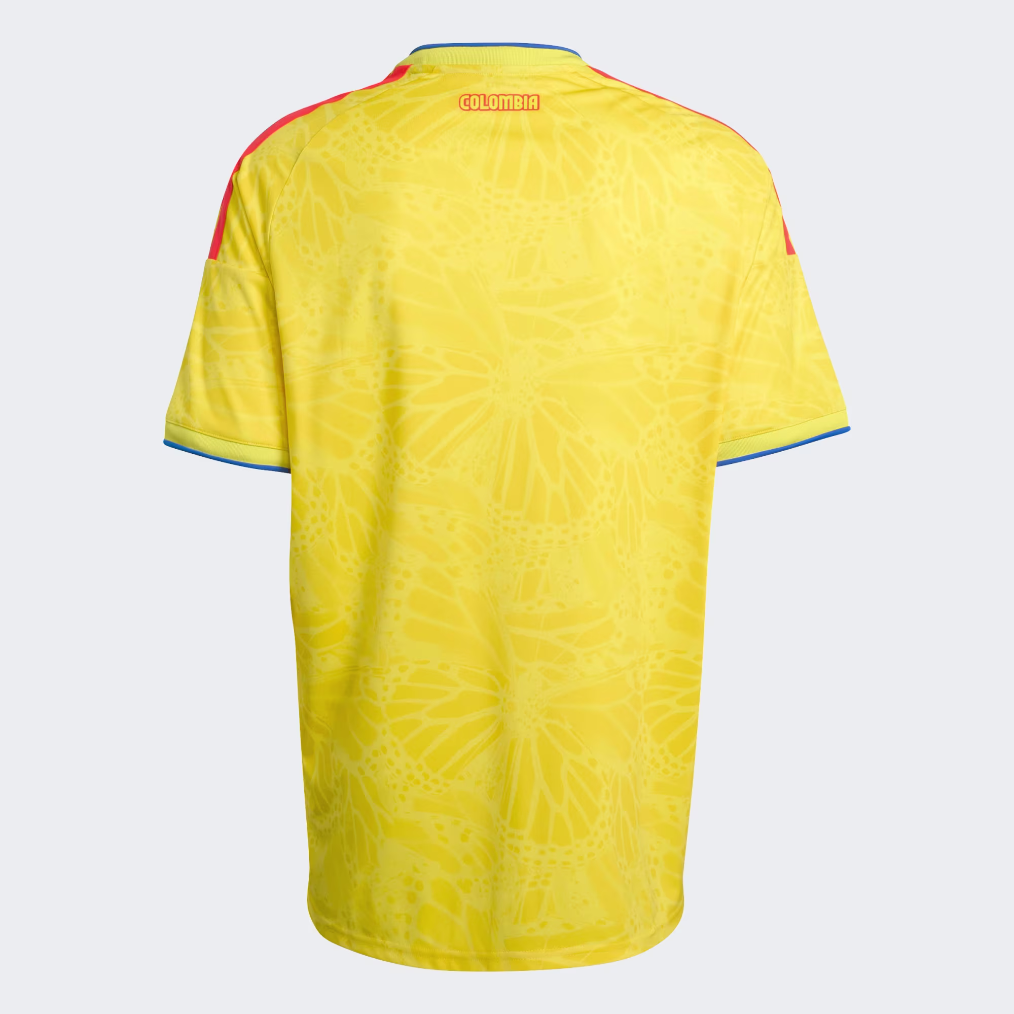 Camiseta amarilla laydown vista 2